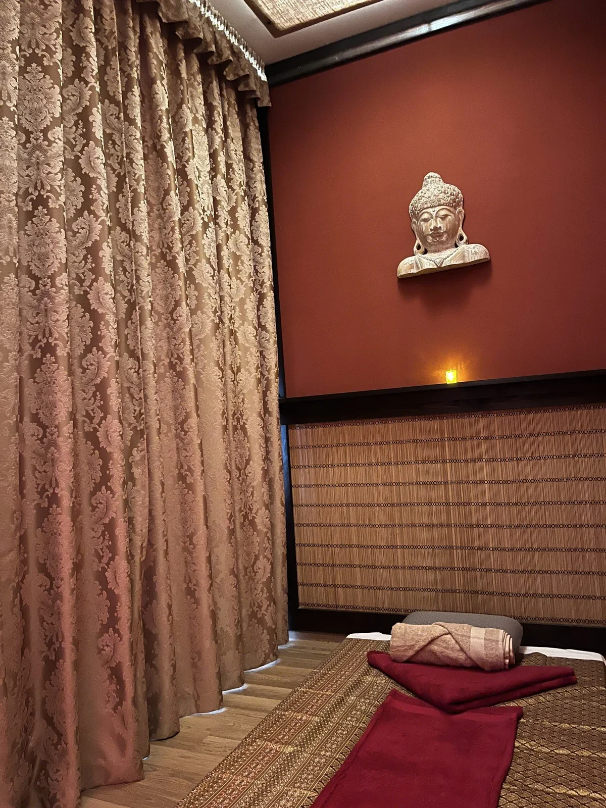 Budapest VII. Alpár utca thai masszázs galéria