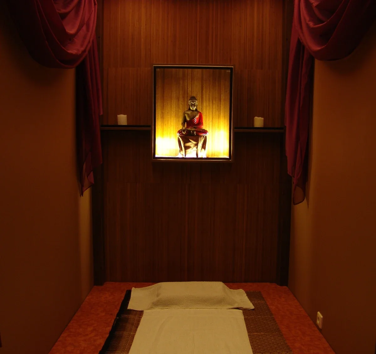 Budapest III. Bécsi út thai masszázs galéria