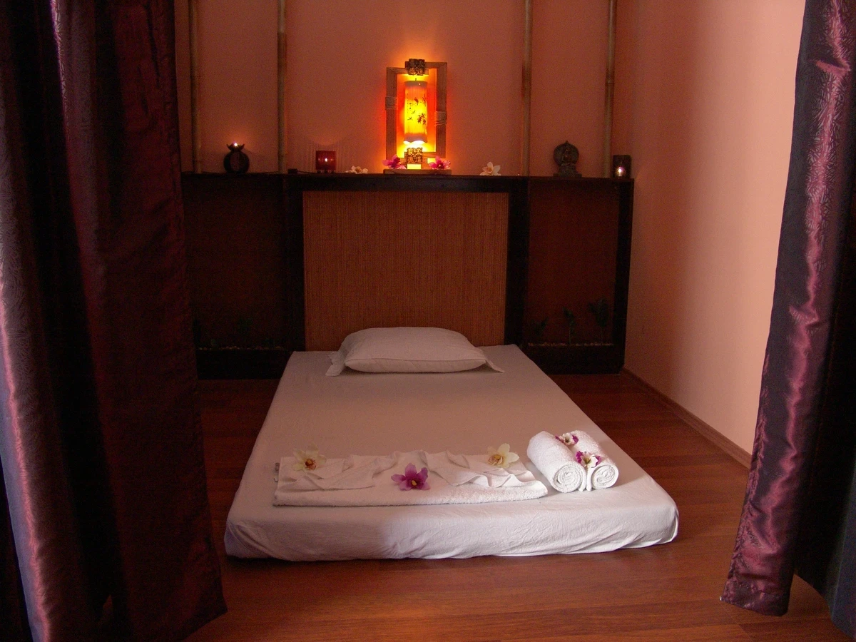 Saeng Tian XIV. Kassai utca hero kép